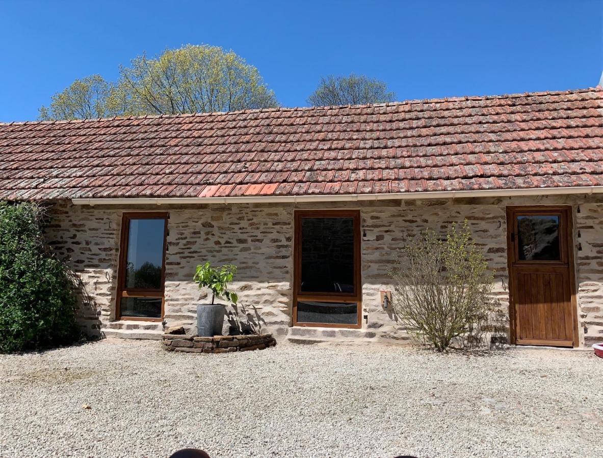 La Petite Ecurie Villa Saint-Yrieix-la-Perche Exterior foto